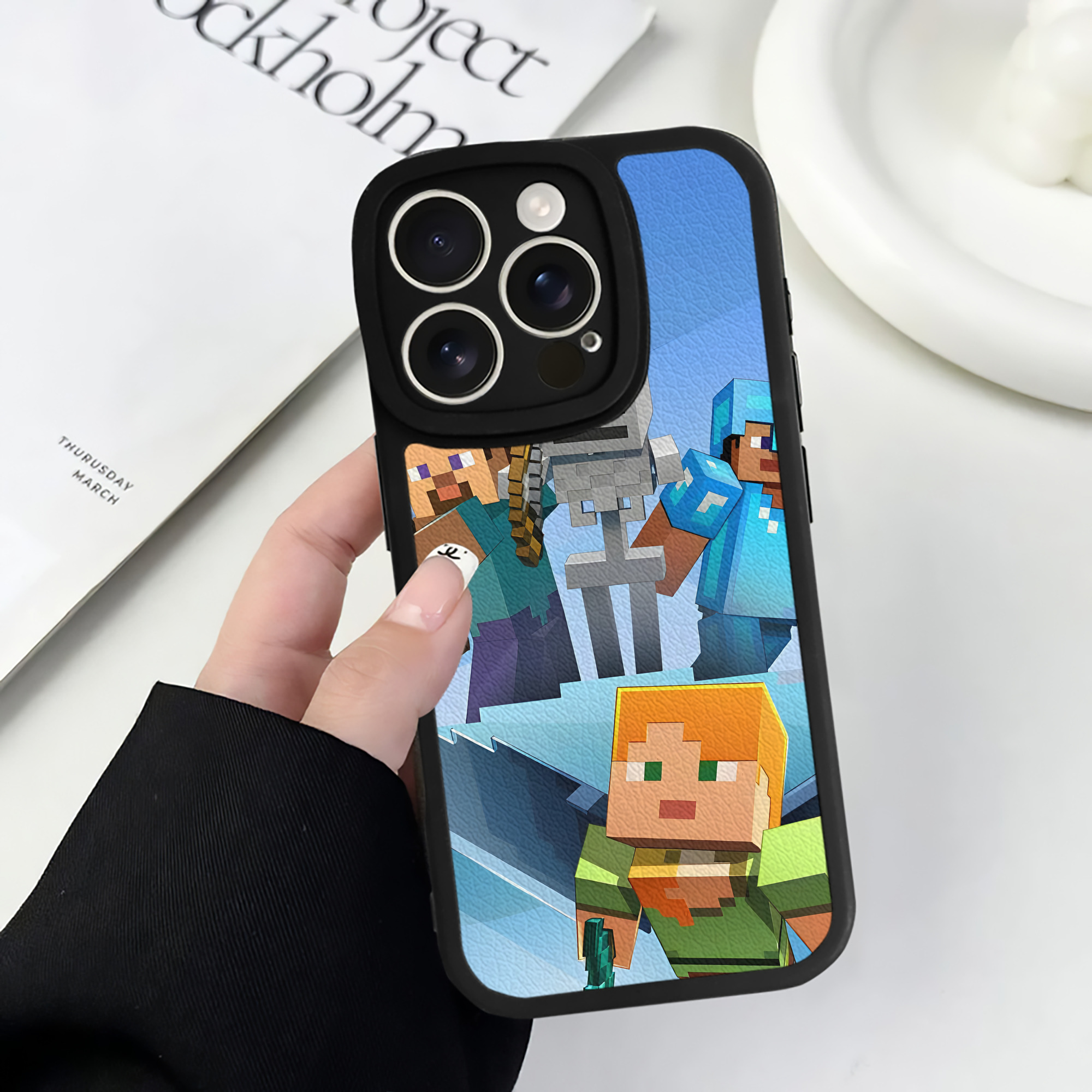 （画像用） マインクラフト ブロックの世界 Minecraft MC Block world 【iPhone 16シリーズ対応】シリコンスマホケース（レザー調） 材質：シリコン